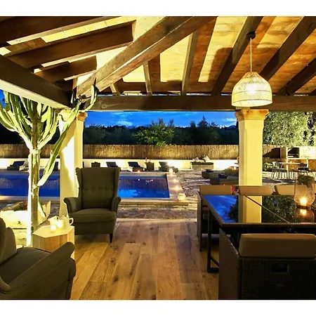 Villa Las Encinas *