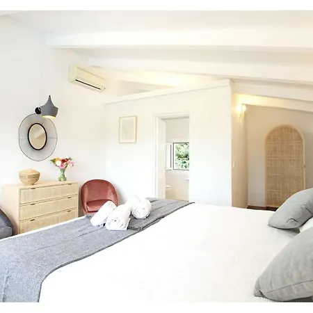 Las Encinas Villa *