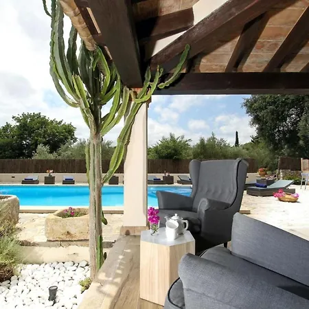 Las Encinas Villa