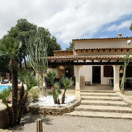 Las Encinas Villa *