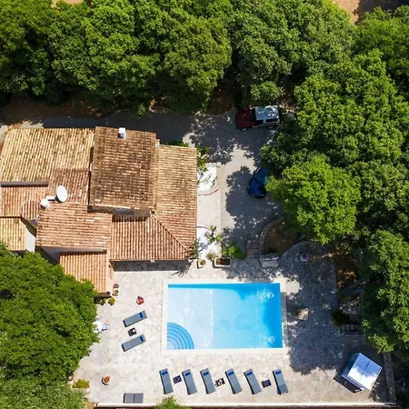 Villa Las Encinas